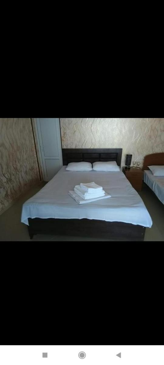 Geno Guest House Kvariati Habitación foto